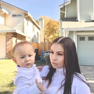 Meet your Posher, Alysia